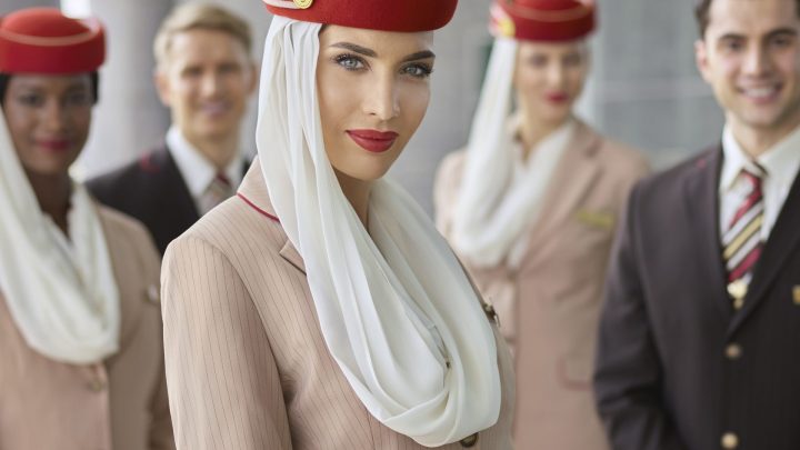 Emirates hledá nové členy palubního personálu: Open Days proběhnou v prosinci v Praze a Ostravě